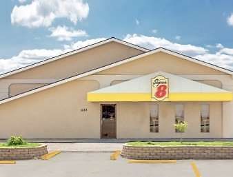 Super 8 By Wyndham Norfolk Motel Екстериор снимка