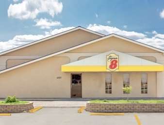 Super 8 By Wyndham Norfolk Motel Екстериор снимка